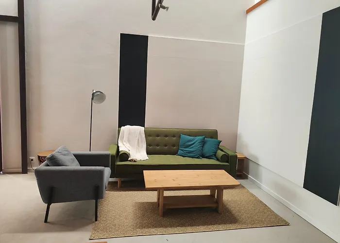 Bright & Unique Loft In The Heart Of Azeitao
