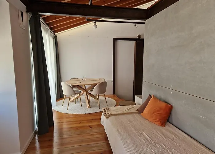 Bright & Unique Loft In The Heart Of * Azeitão